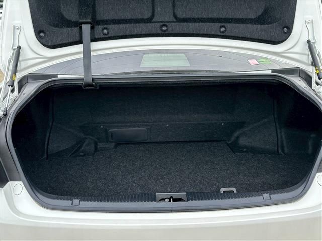 TOYOTA CROWN SEDAN HYBRID 2014 Image 31