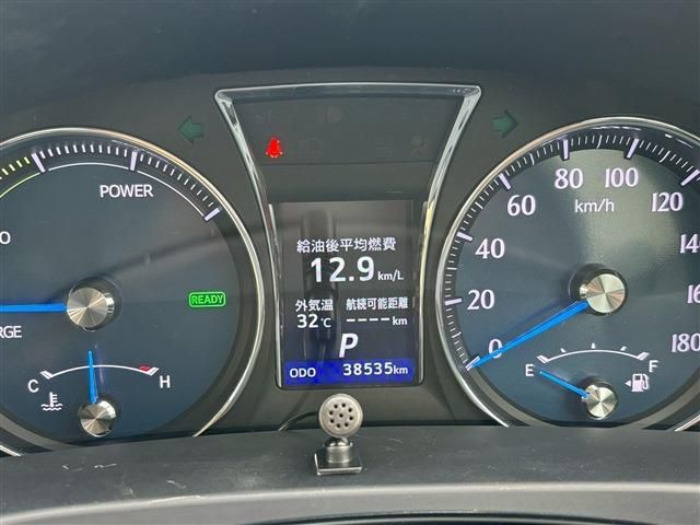 TOYOTA CROWN SEDAN HYBRID 2014 Image 31