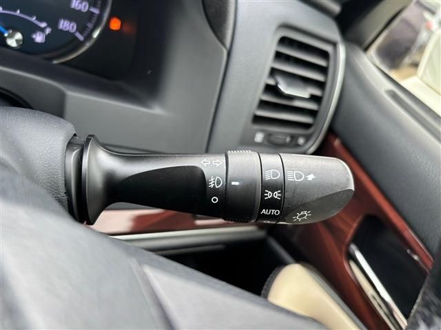 TOYOTA CROWN SEDAN HYBRID 2014 Image 31