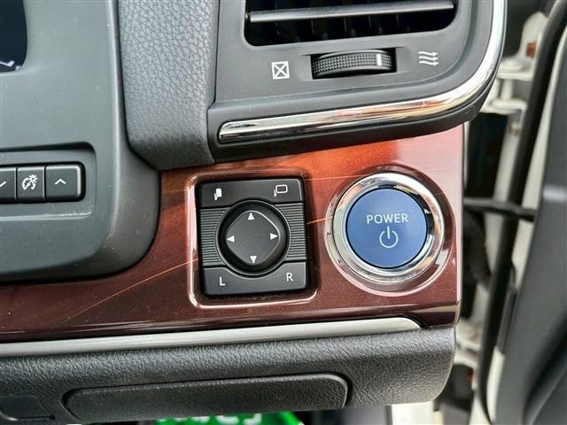 TOYOTA CROWN SEDAN HYBRID 2014 Image 31