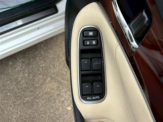 TOYOTA CROWN SEDAN HYBRID 2014 Image 31