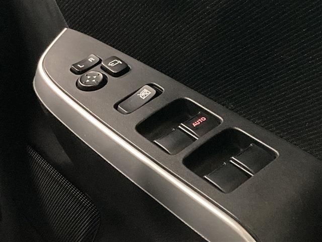 SUZUKI SOLIO BANDIT 4WD 2015 Image 31