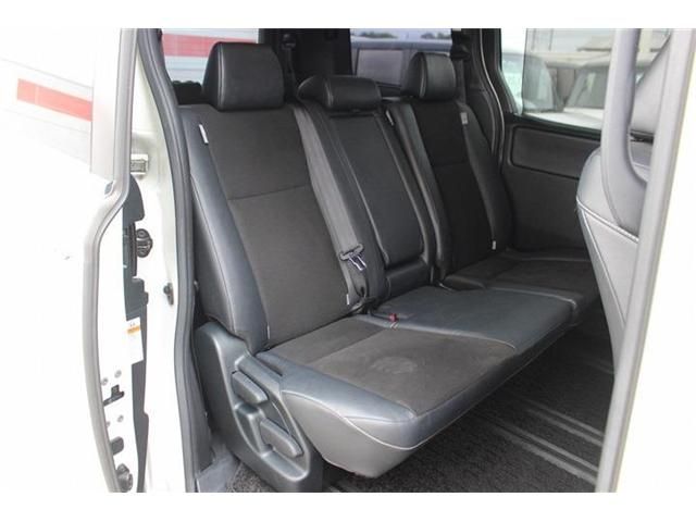 TOYOTA NOAH 2018 Image 31