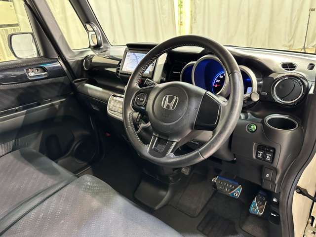 HONDA N BOX CUSTOM 2013 Image 31