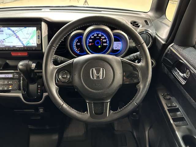 HONDA N BOX CUSTOM 2013 Image 31