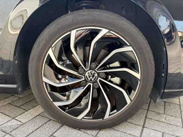 VOLKSWAGEN GOLF 2023 Image 31