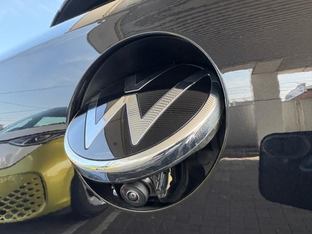 VOLKSWAGEN GOLF 2023 Image 31