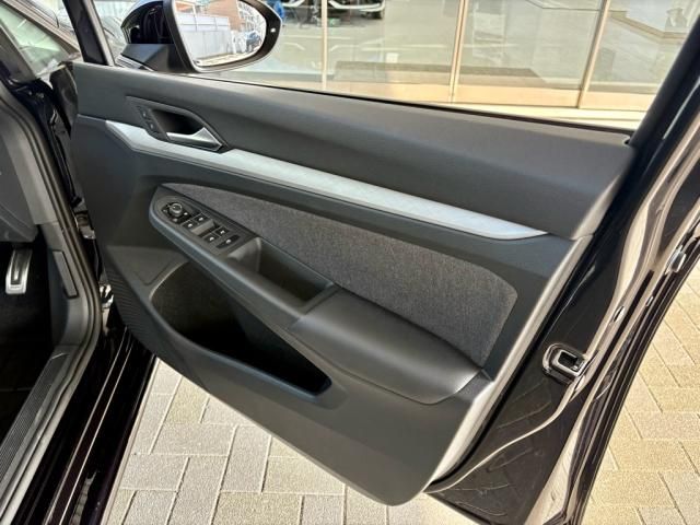 VOLKSWAGEN GOLF 2023 Image 31