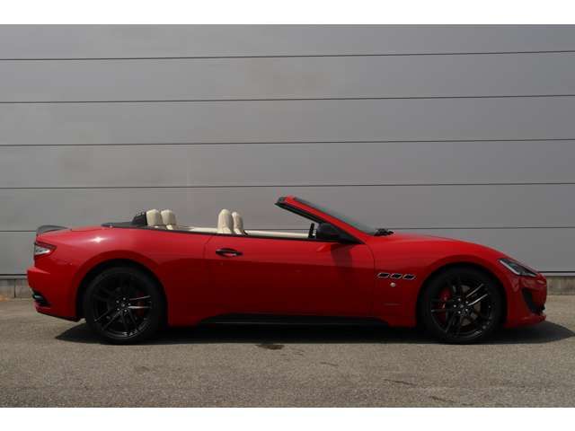 MASERATI GRANCABRIO 2015 Image 31