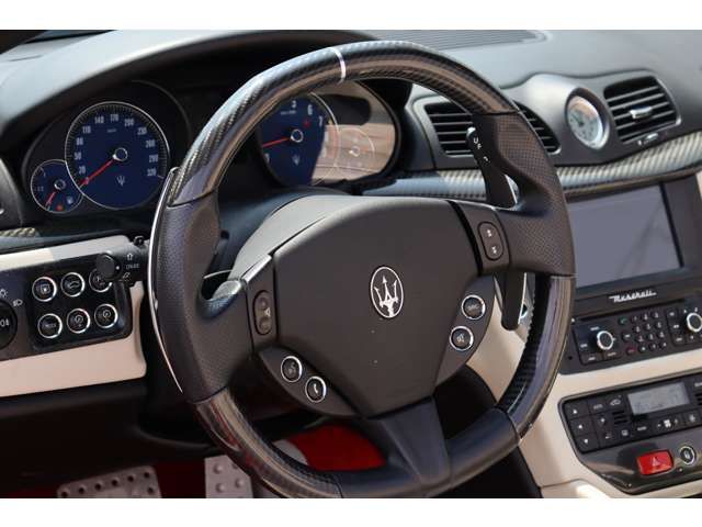 MASERATI GRANCABRIO 2015 Image 31