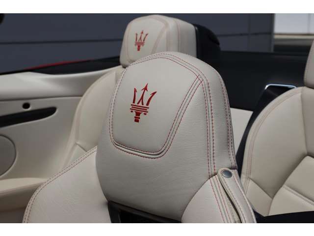 MASERATI GRANCABRIO 2015 Image 31