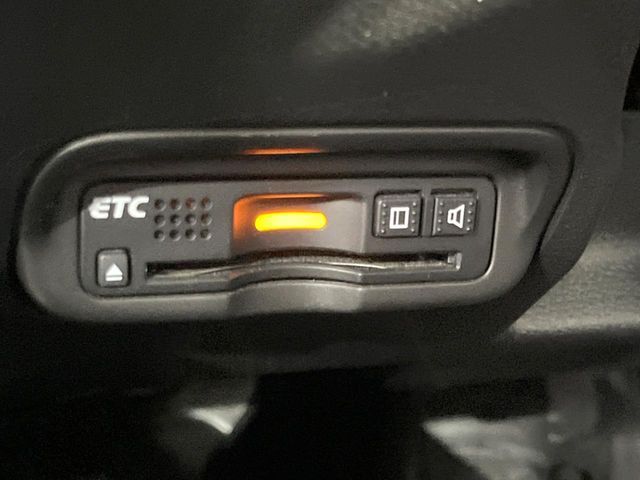 HONDA VEZEL HYBRID 2016 Image 31