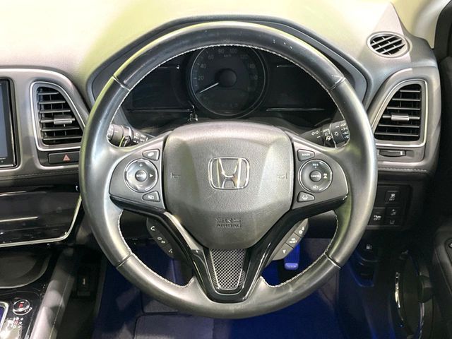 HONDA VEZEL HYBRID 2016 Image 31
