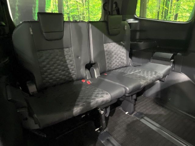 TOYOTA VOXY 2022 Image 31