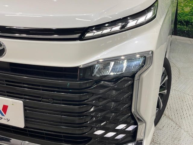 TOYOTA VOXY 2022 Image 31