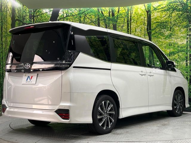 TOYOTA VOXY 2022 Image 31