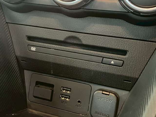 MAZDA DEMIO 2014 Image 31