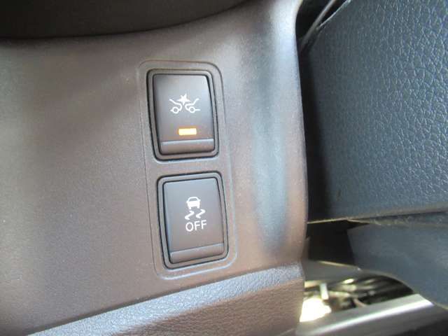 NISSAN SERENA  S-HYBRID 4WD 2018 Image 31