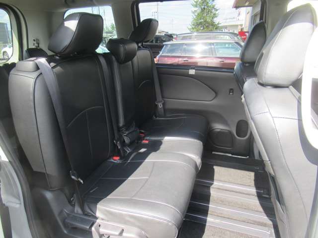 NISSAN SERENA  S-HYBRID 4WD 2018 Image 31