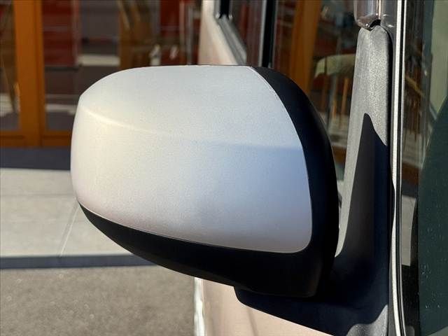 DAIHATSU TANTO 2014 Image 31