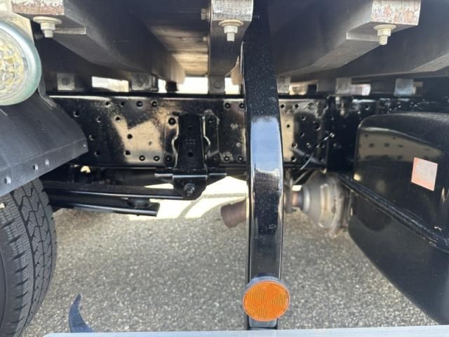 ISUZU ELF 2017 Image 31