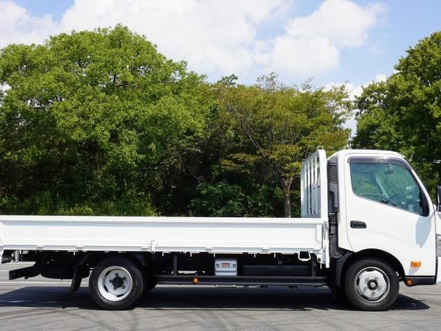 HINO DUTRO 2020 Image 31