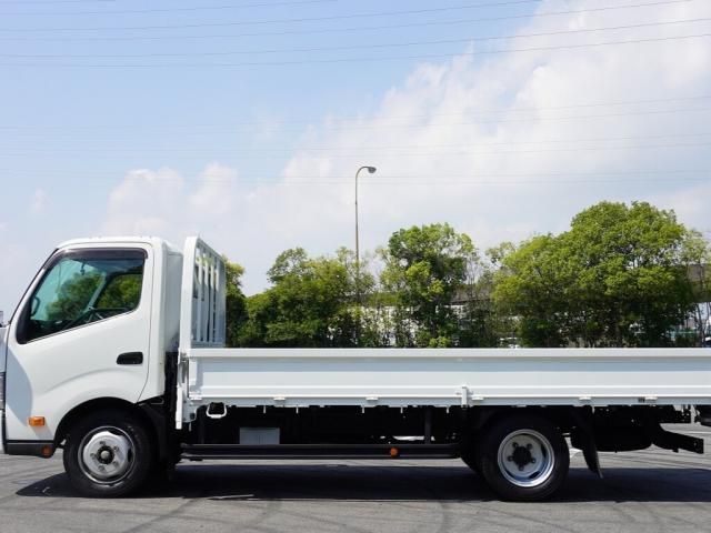 HINO DUTRO 2020 Image 31