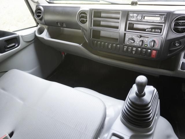 HINO DUTRO 2020 Image 31