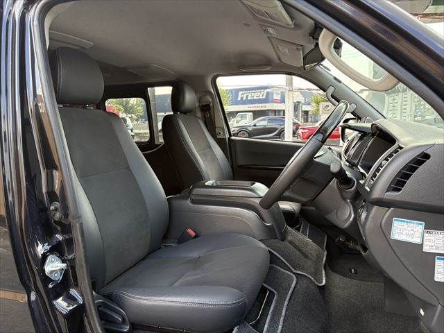 TOYOTA REGIUSACE VAN 4WD 2018 Image 31