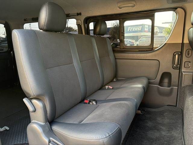 TOYOTA REGIUSACE VAN 4WD 2018 Image 31