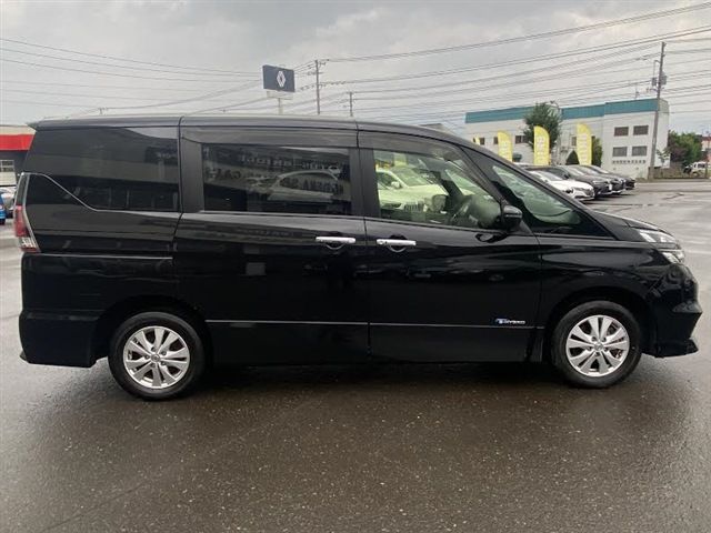 NISSAN SERENA  S-HYBRID 4WD 2017 Image 31