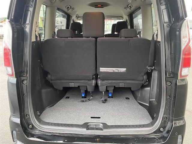 NISSAN SERENA  S-HYBRID 4WD 2017 Image 31