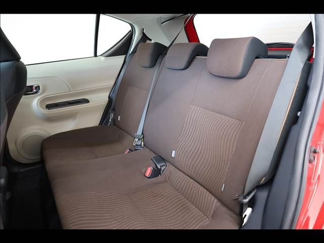 TOYOTA AQUA 2013 Image 31