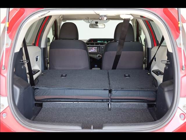 TOYOTA AQUA 2013 Image 31