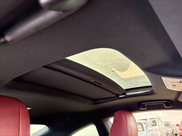 TOYOTA LEXUS RC300H 2014 Image 31