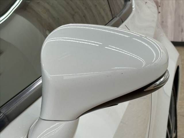 TOYOTA LEXUS RC300H 2014 Image 31