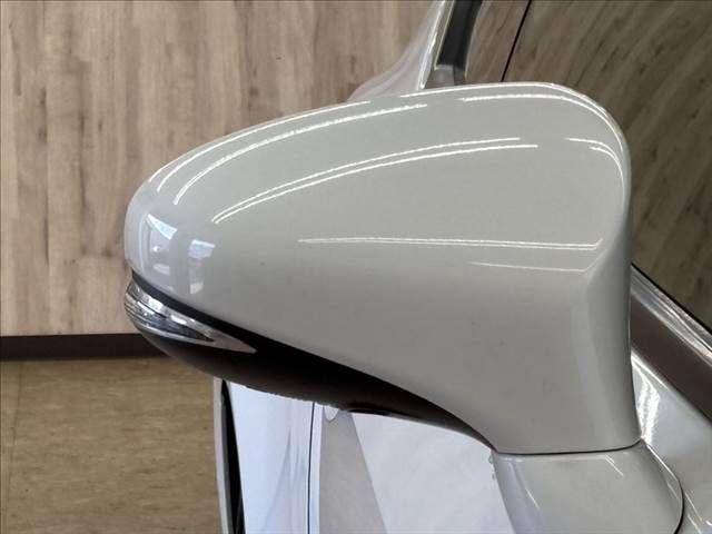 TOYOTA LEXUS RC300H 2014 Image 31