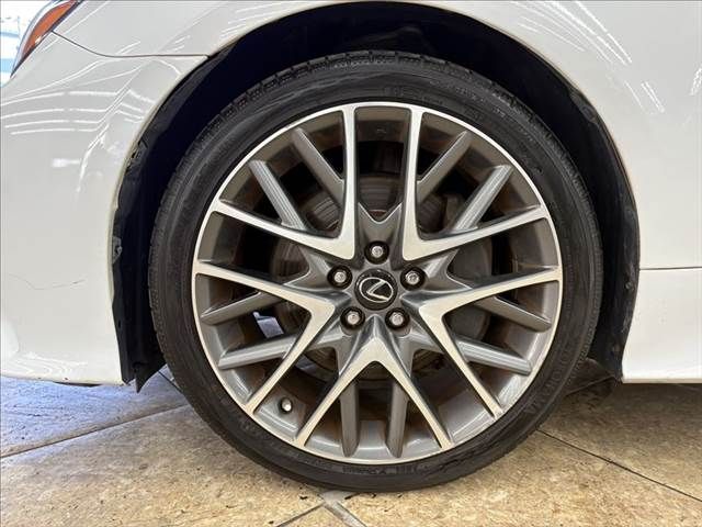 TOYOTA LEXUS RC300H 2014 Image 31