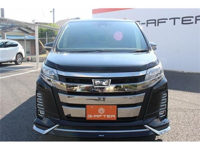 TOYOTA NOAH 2018 Image 31