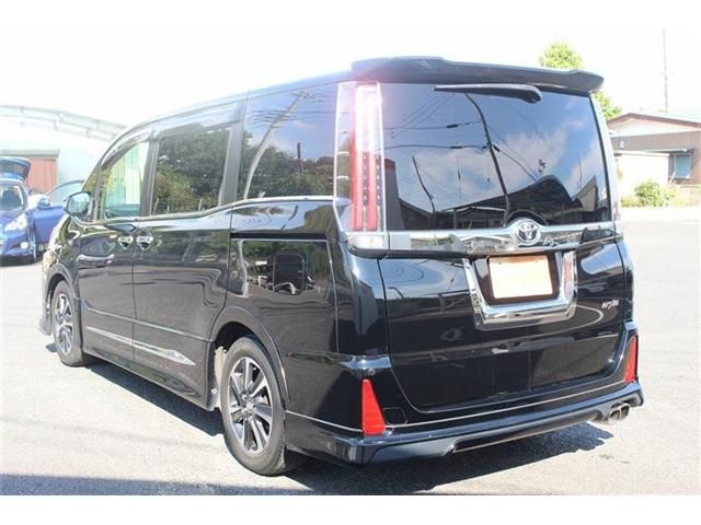 TOYOTA NOAH 2018 Image 31