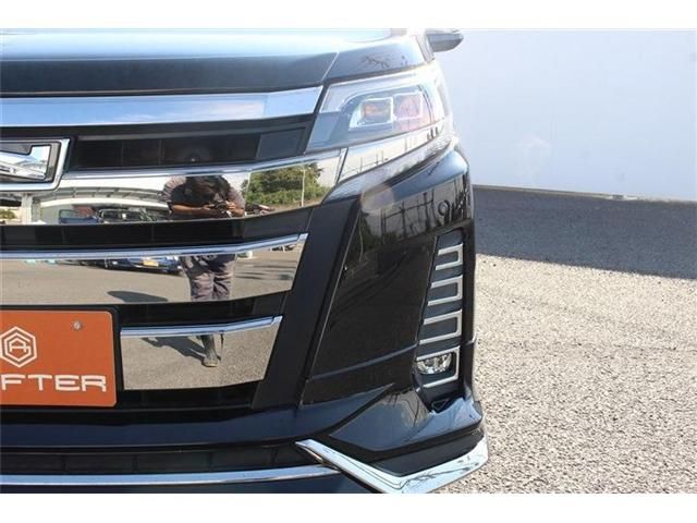 TOYOTA NOAH 2018 Image 31