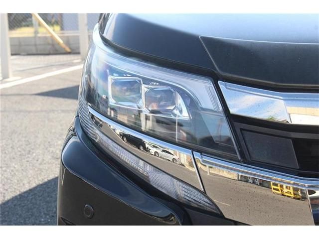 TOYOTA NOAH 2018 Image 31