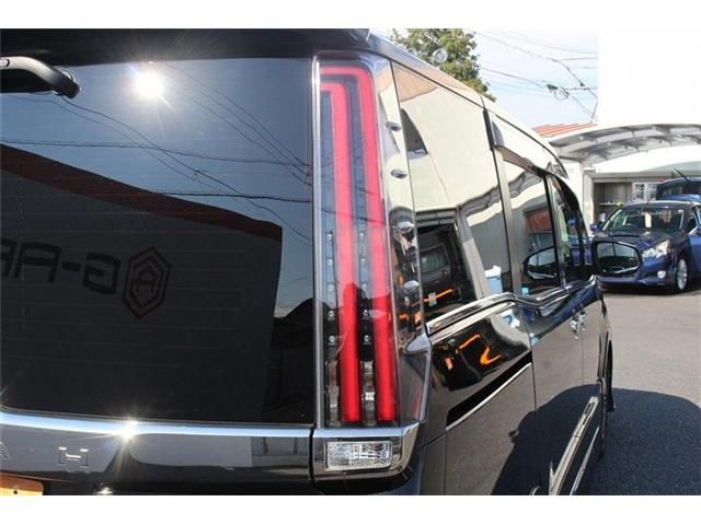 TOYOTA NOAH 2018 Image 31