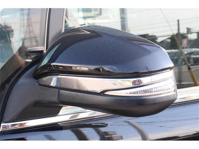 TOYOTA NOAH 2018 Image 31