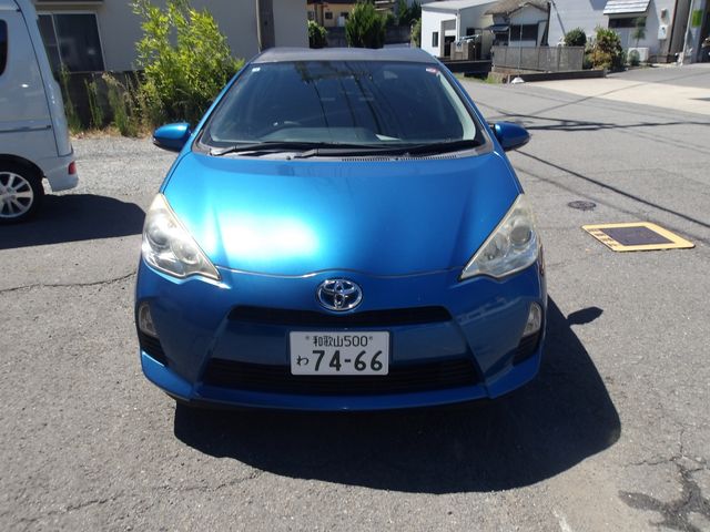 TOYOTA AQUA 2014 Image 31