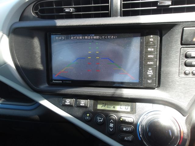 TOYOTA AQUA 2014 Image 31