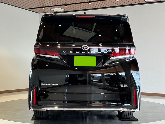 TOYOTA VELLFIRE  HYBRID 2025 Image 31