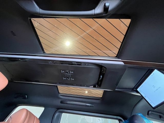 TOYOTA VELLFIRE  HYBRID 2025 Image 31