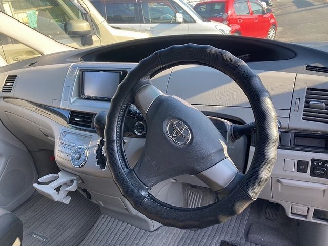 TOYOTA ESTIMA 2006 Image 31