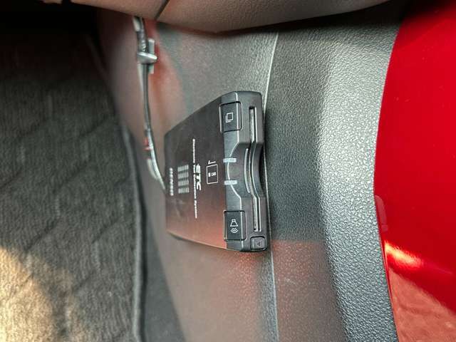 NISSAN JUKE 2012 Image 31